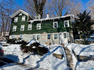 7 Dayton Street, Newtown, CT 06482