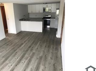 106 Friend St, Amesbury, MA 01913