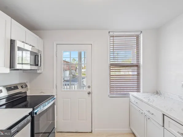 804 Unetta Ave, Baltimore, MD 21229