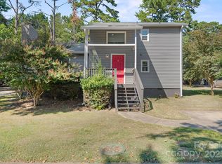 1052 Palmyra Dr, Tega Cay, SC 29708