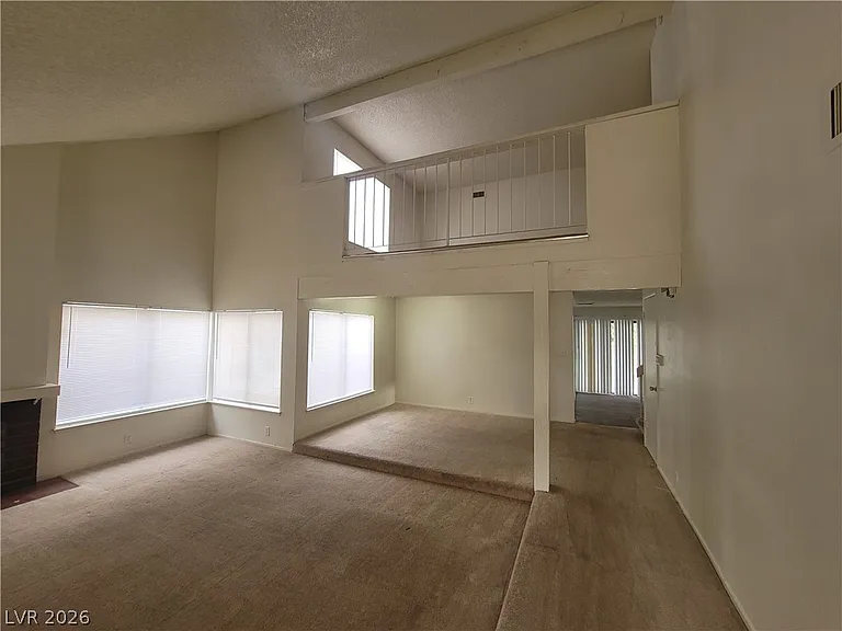 4760 Woodridge Rd — Photo 25