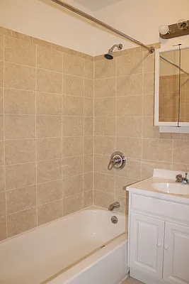 Rented by Roberto Guilbet, LREB | media 14