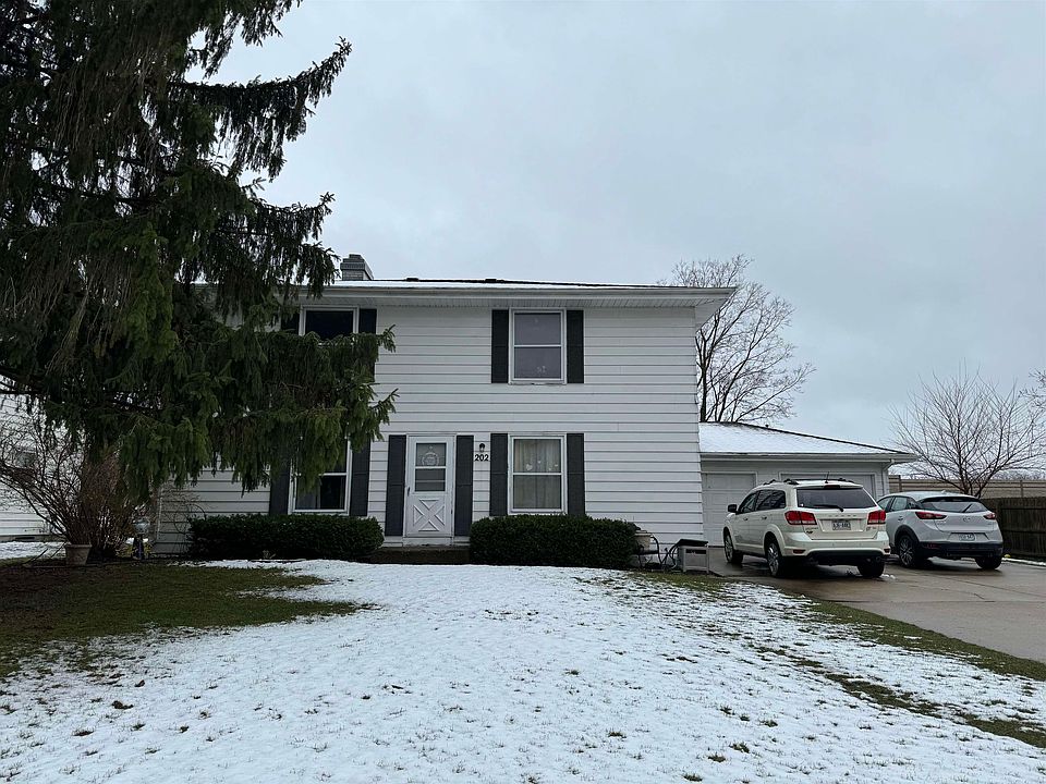 1st image of 202-204 Valley Dr