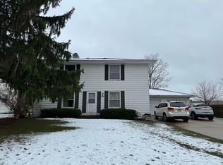 202-204 Valley Dr, Janesville, WI 53546