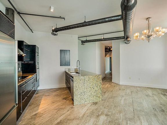 4th image of 700 NE 25th St APT 1803