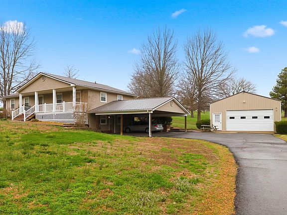 2nd image of 3033 Carrico Rd