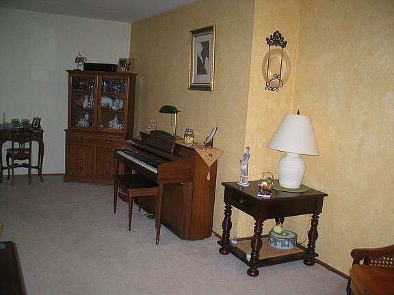 Living Room (view 1)