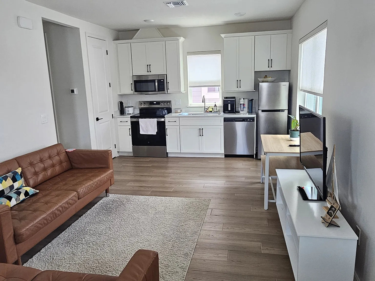 1 bed, 650 sqft, $1,600 — Photo 1
