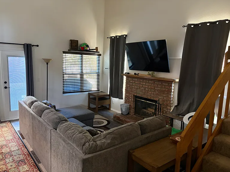 1530 Coronado Ave — Photo 6