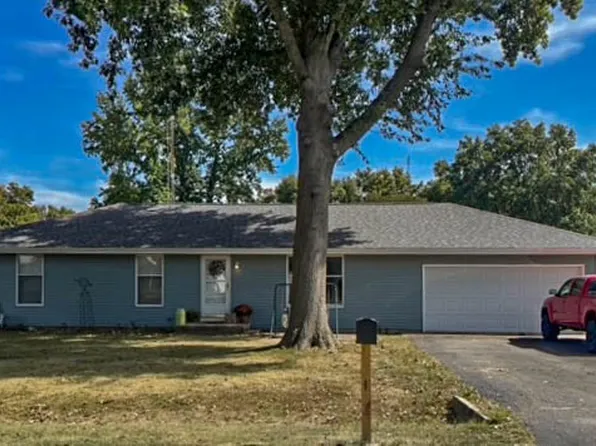 1520 1900th E, Shelbyville, IL 62565