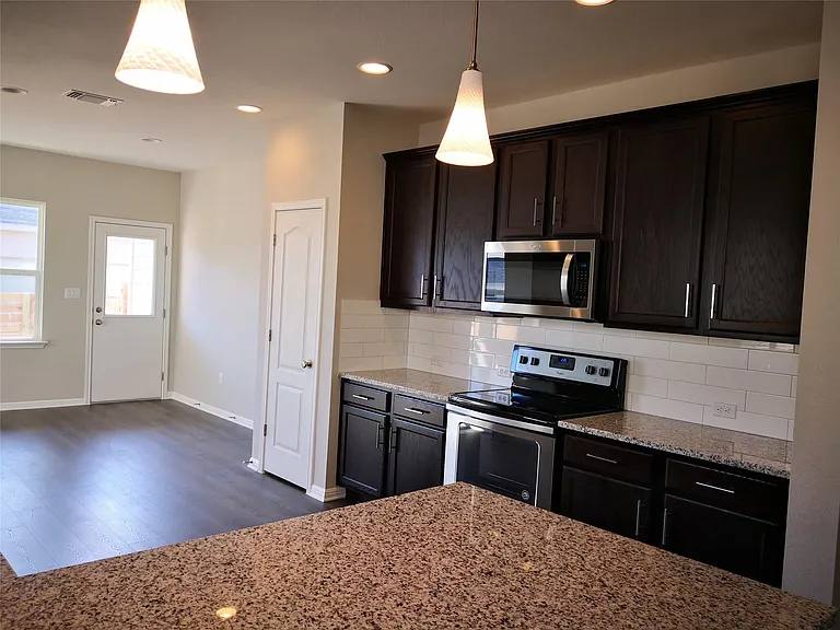 723 Speckled Alder Dr — Photo 3