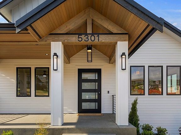 2nd image of 5301 N Commercial Street