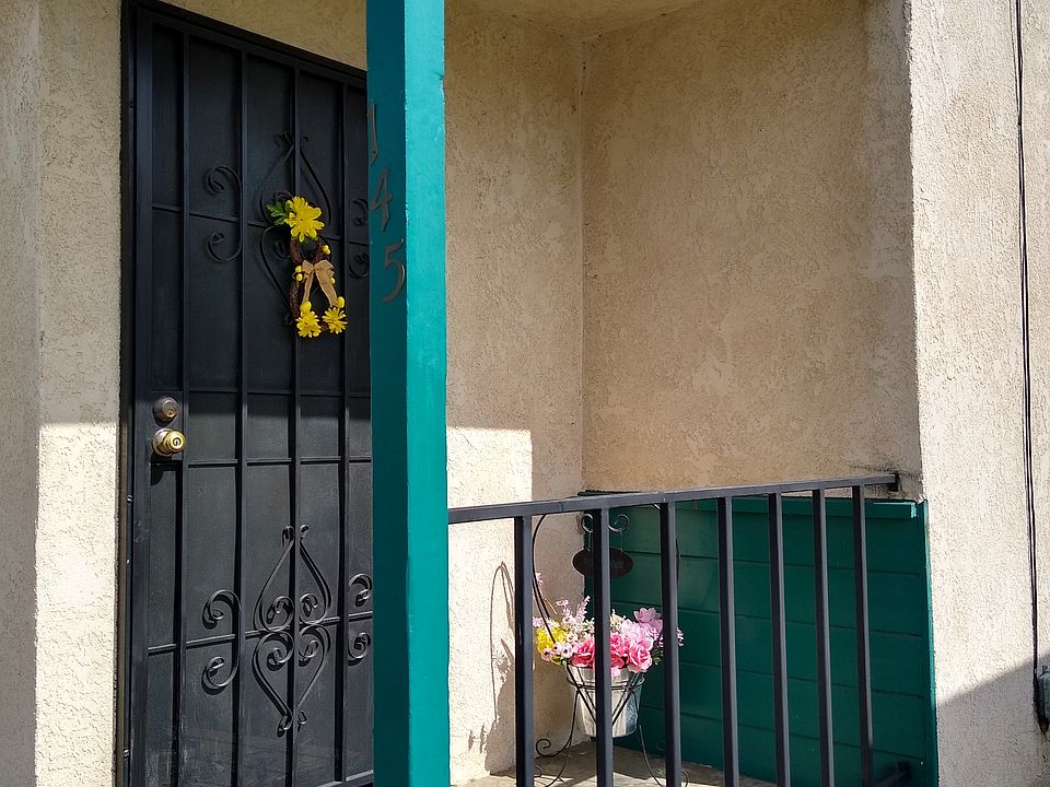 2nd image of 145 E Rosewood St