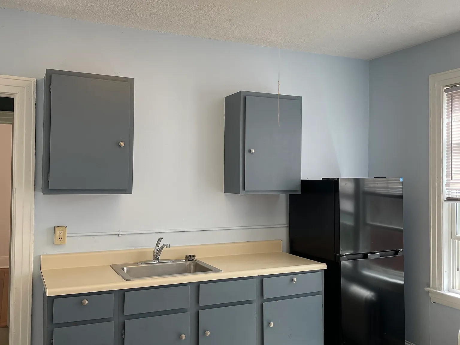 1 bed, 1.0 bath, 9879 sqft, $1,395 — Photo 2
