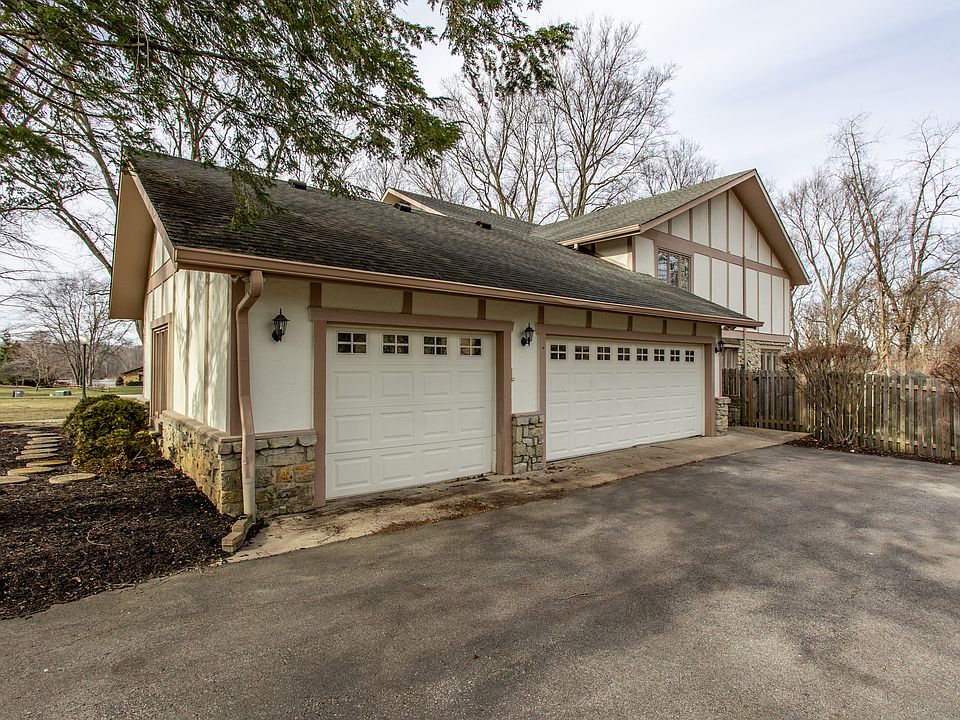 13th image of this home