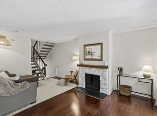 3262 Valley Ridge Dr #4, Saint Paul, MN 55121