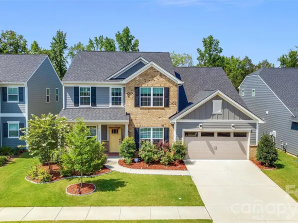 14314 Aikenwood Dr, Charlotte, NC 28278