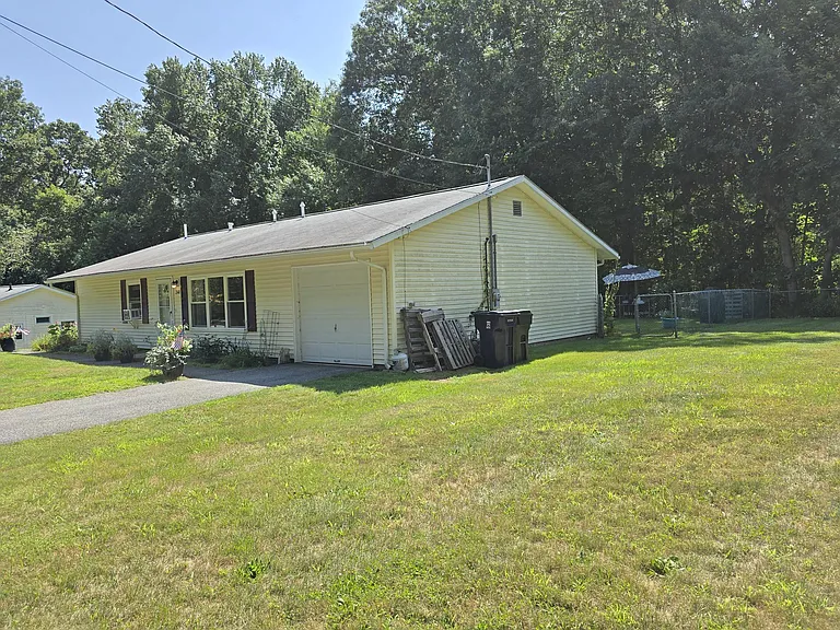 240 Signal Rock Dr — Photo 8