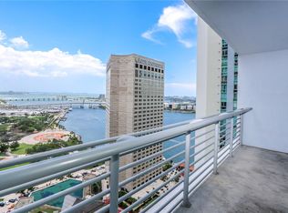 325 Biscayne Blvd #2820, Miami, FL 33130