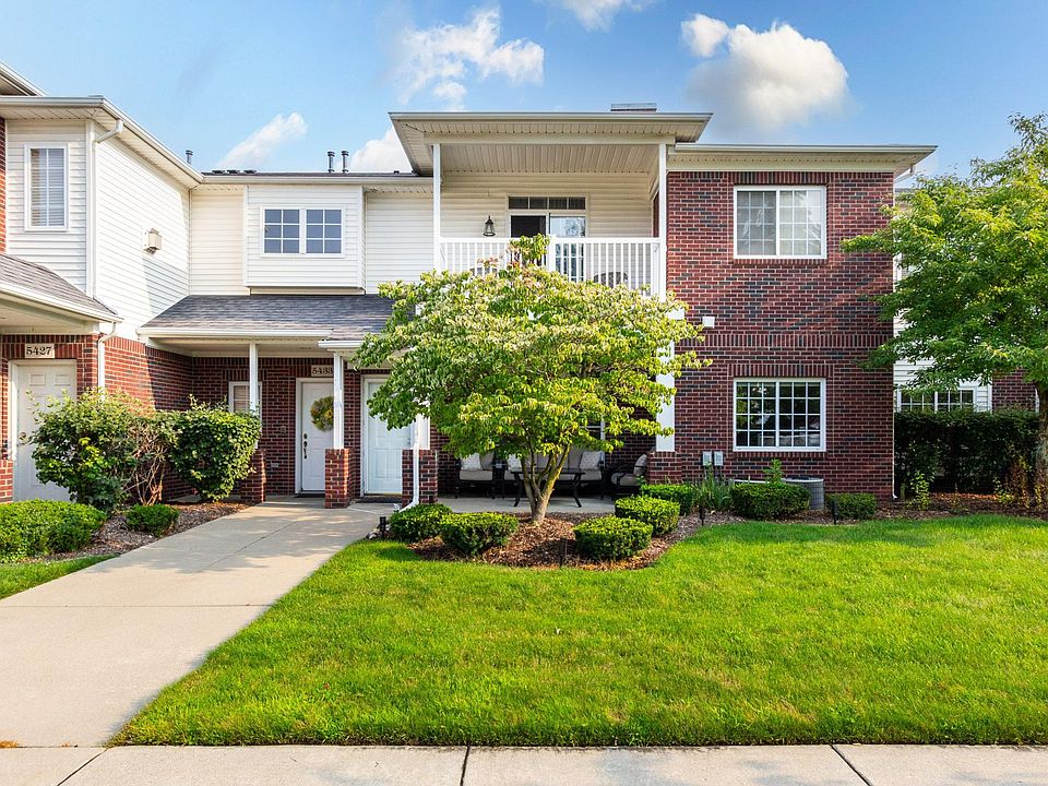 1st image of 5439 Twin Oaks Dr