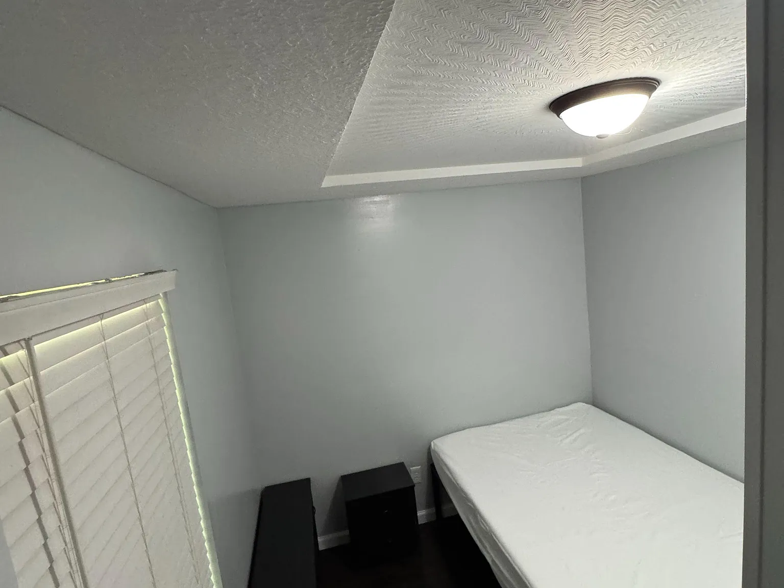 4 bed, 2.5 bath, 1642 sqft, $905 — Photo 1