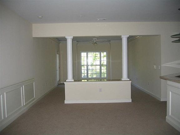 3rd image of 127 Garden City Connector Unit 209