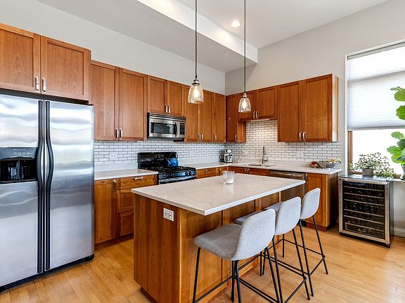 5th image of 2158 N Damen Ave #4