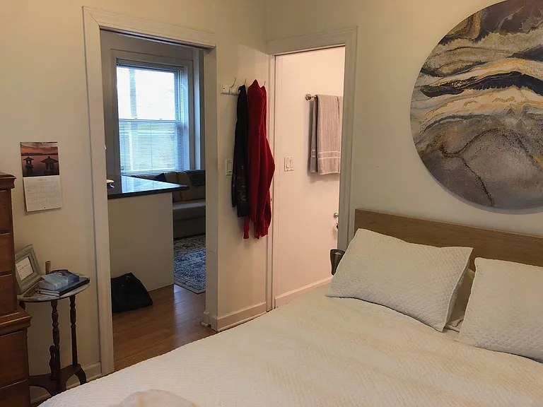 4703 N Winchester Ave #1R — Photo 6