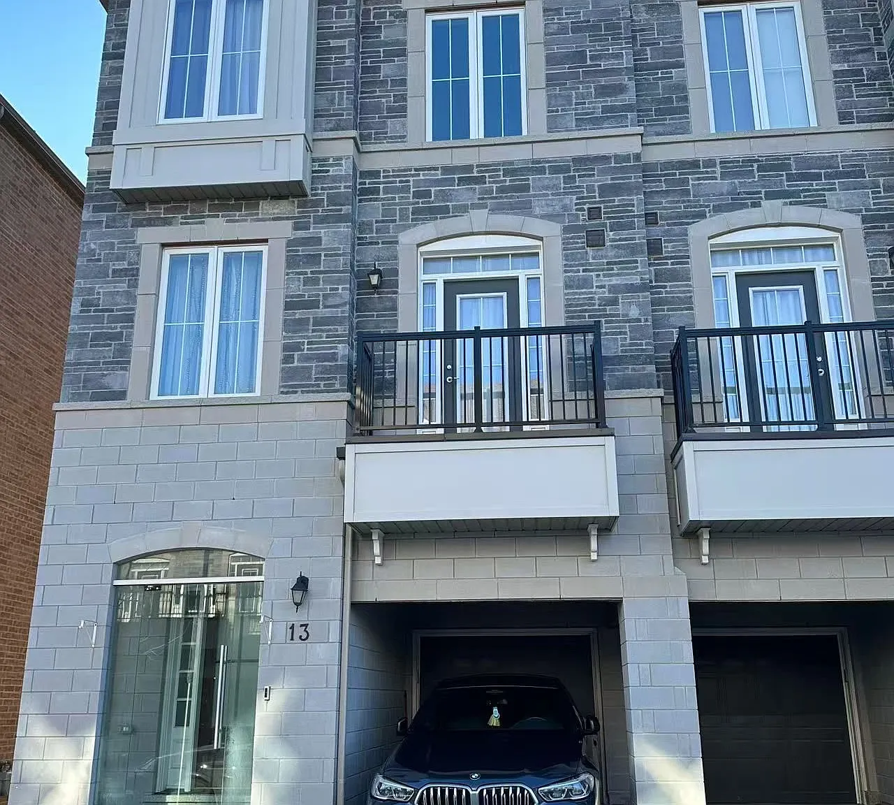 4 bed, $3,795 — Photo 1