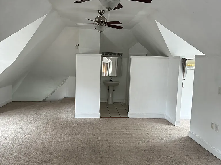 1641 Robinwood Ave #1 — Photo 8