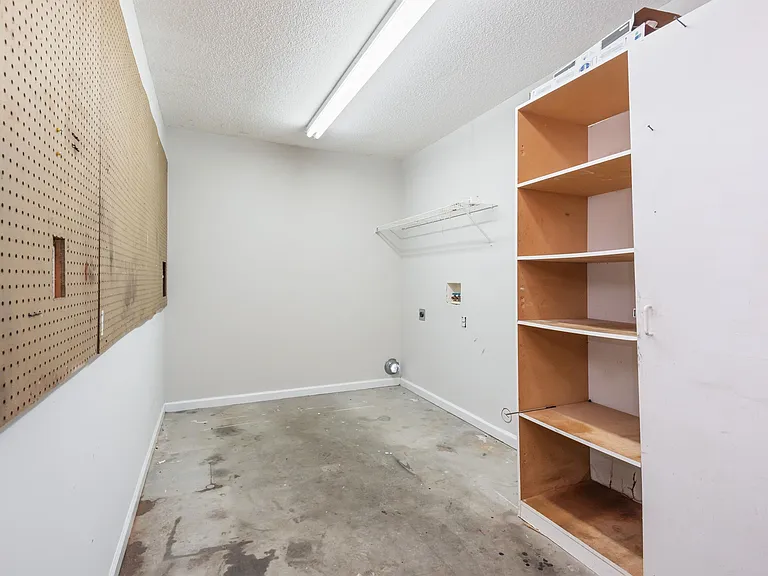 7701 Bellchase Ln — Photo 16