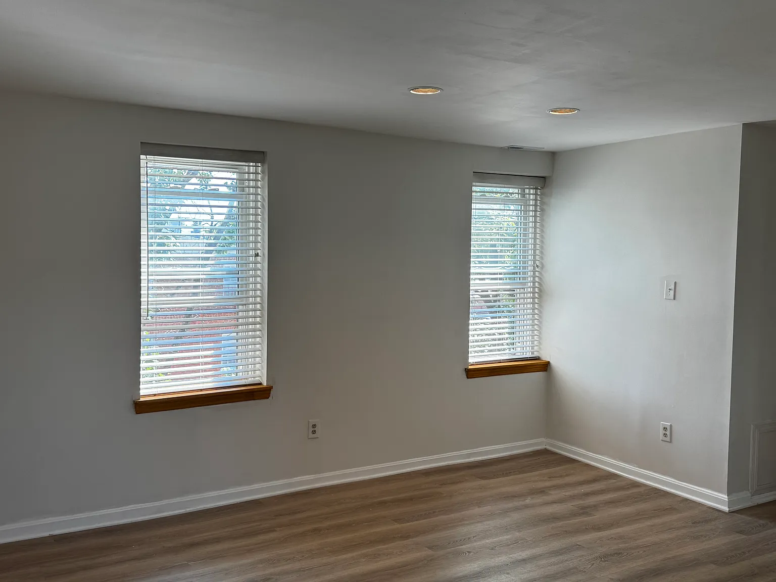 2 bed, 714 sqft, $1,600 — Photo 2