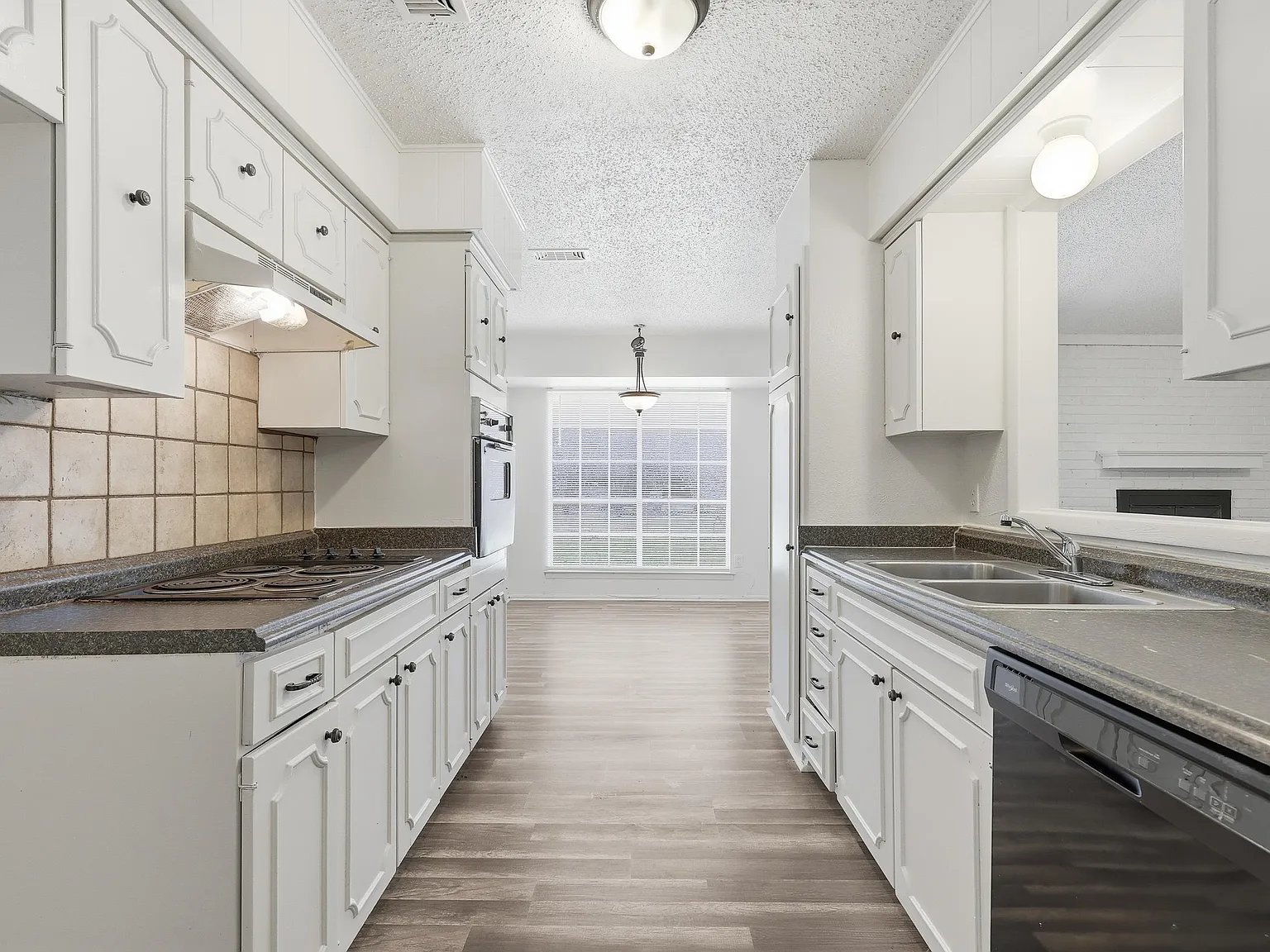 125 N Jessup St; Alvarado 76009 - 1 — Photo 3