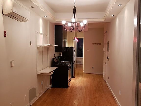 2nd image of 1516 Gates Ave #2LL