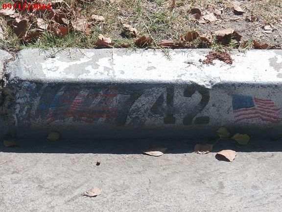 2nd image of 742 W 99th St