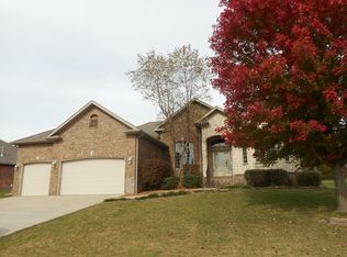 5075 E Wild Horse Dr, Springfield, MO 65802