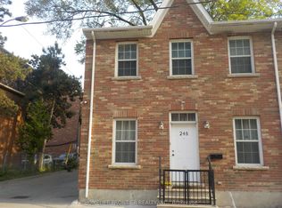 248 Shuter St, Toronto, ON M5A1W2