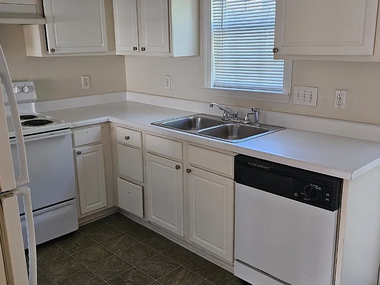 29 Portside Ct — Photo 5