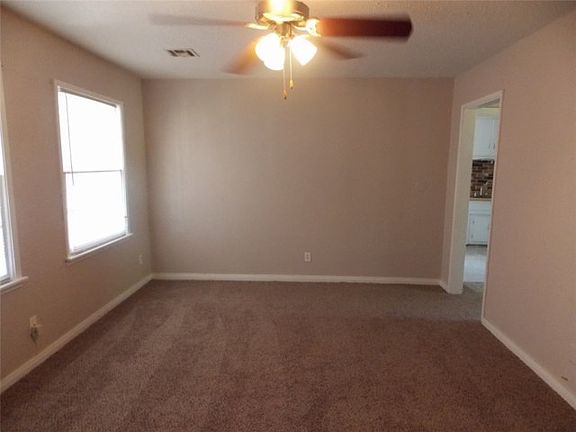2nd image of 4741 SE 25th St