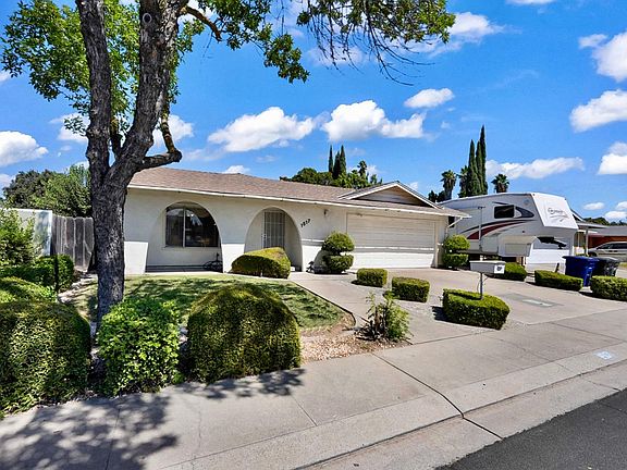 3rd image of 1517 Rosario Ave
