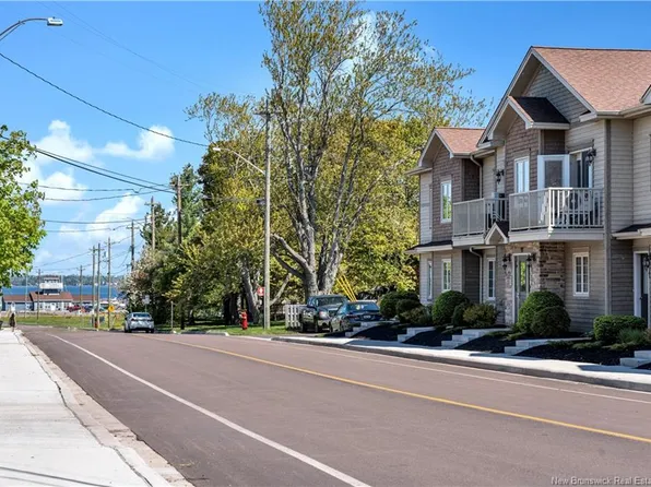 98 Pleasant St #105, Shediac, NB E4P 2L6