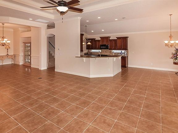 4th image of 340 Fiddlers Point Dr