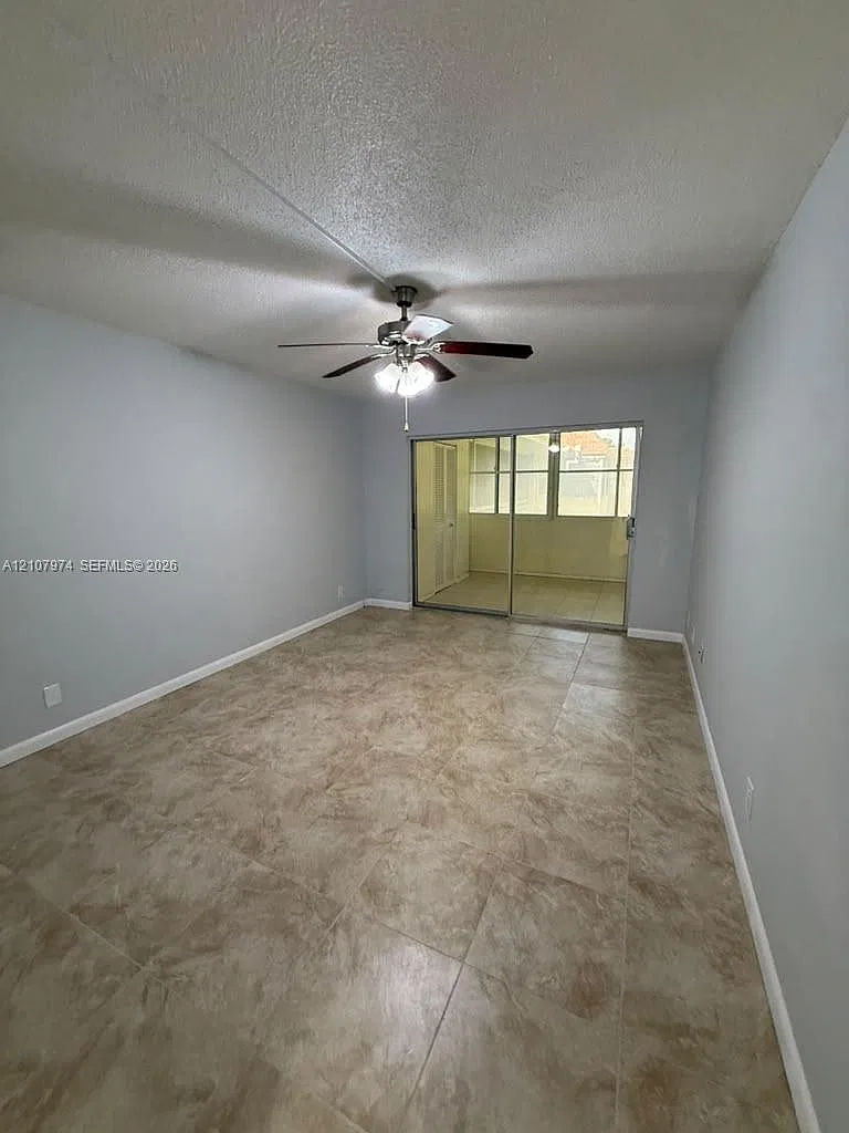 Applegreen Condo Apts 1 — Photo 2
