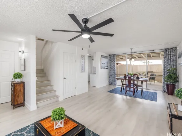 1345 Kipaipai St APT 17D, Pearl City, HI 96782