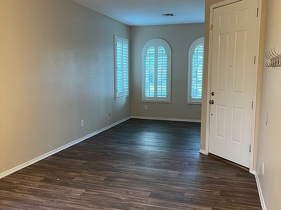 living room_03292023