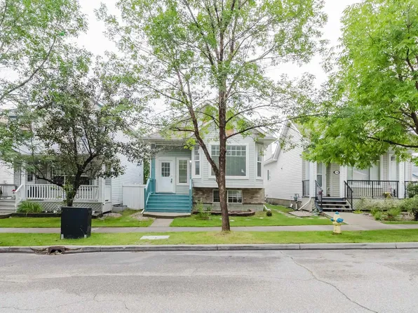 1694 Tompkins Wynd NW, Edmonton, AB T6R 2Y4