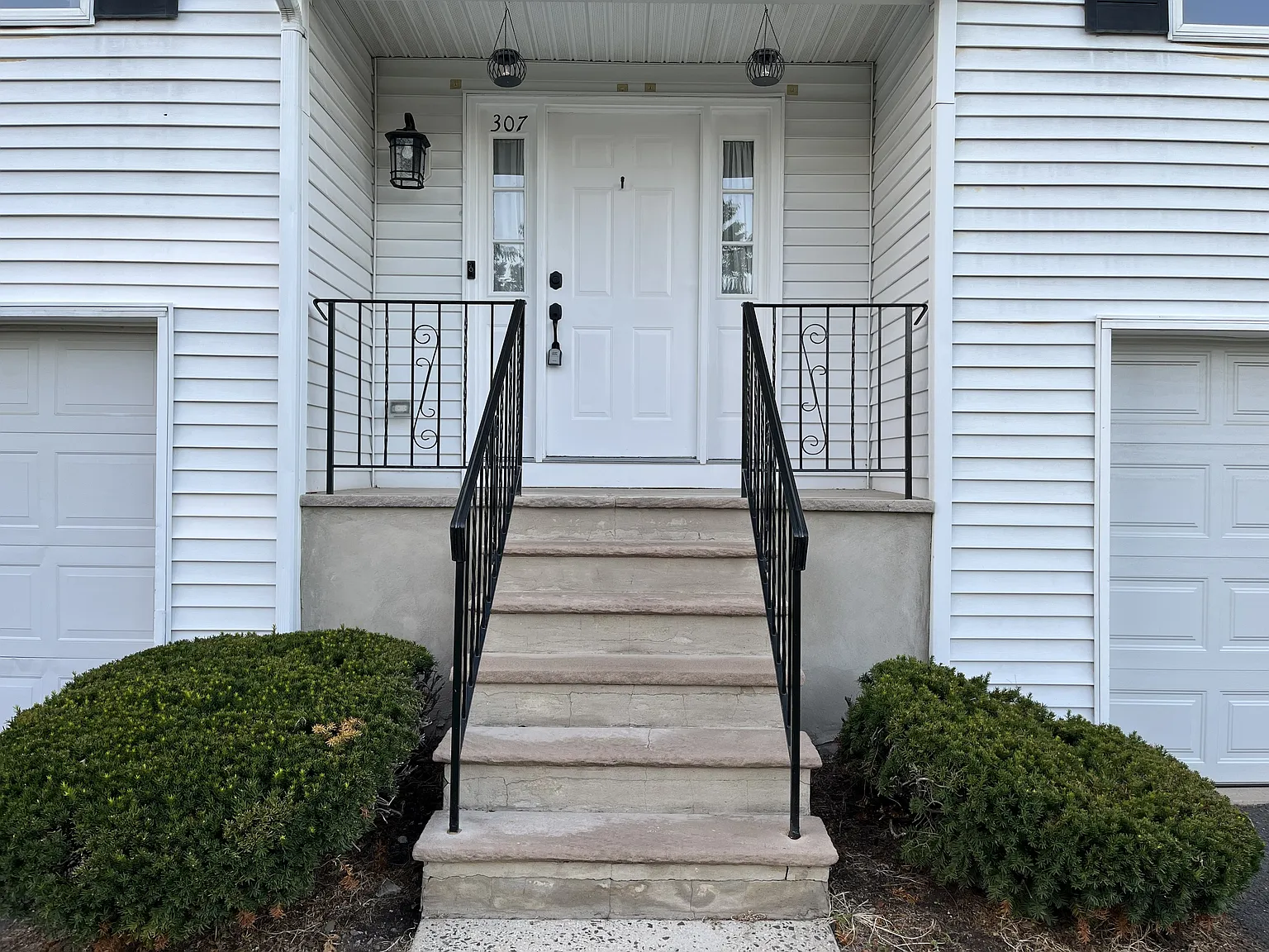 2 bed, 2.5 bath, 1480 sqft, $3,200 — Photo 2
