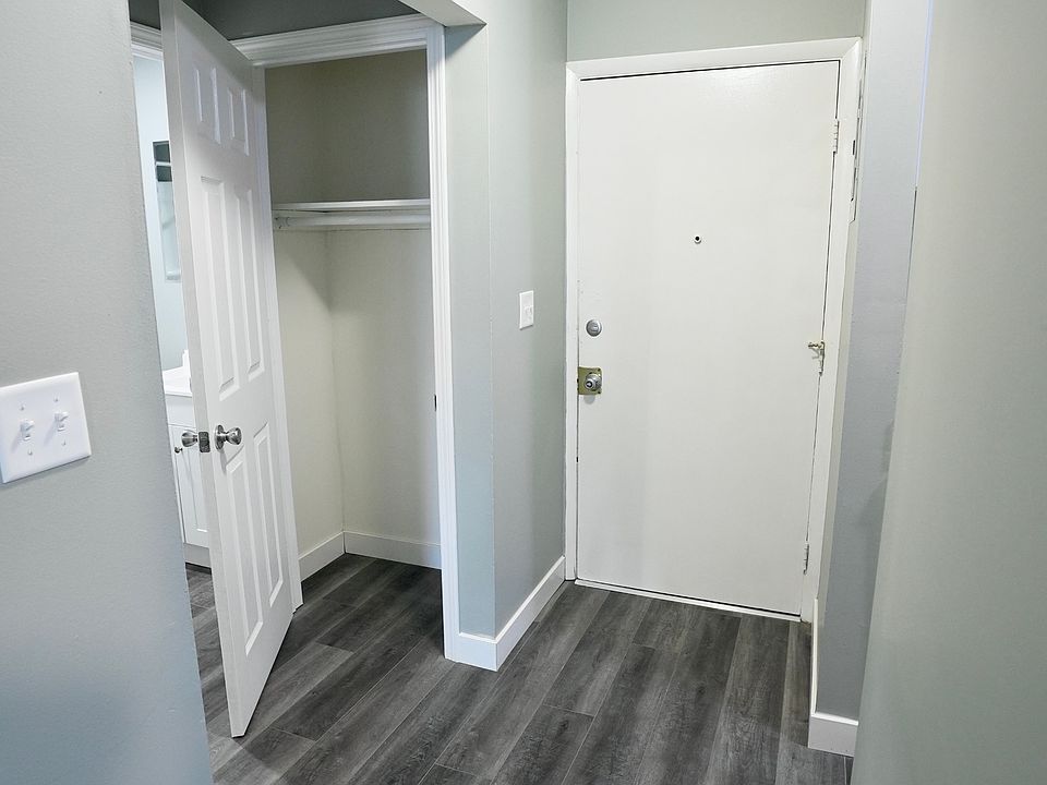 1st image of 1102 Salem Ave #2E