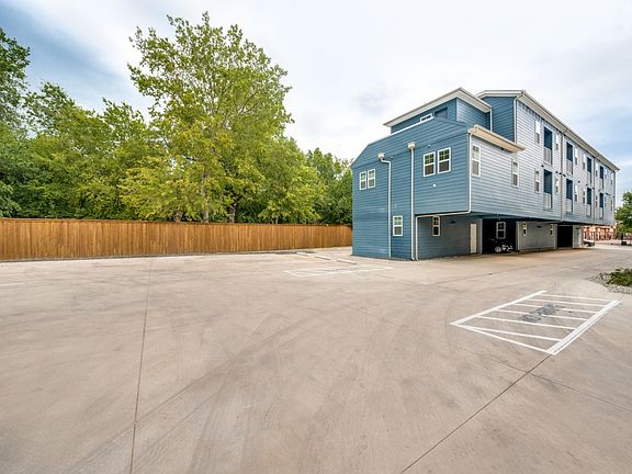 4th image of 5317 Reiger Ave