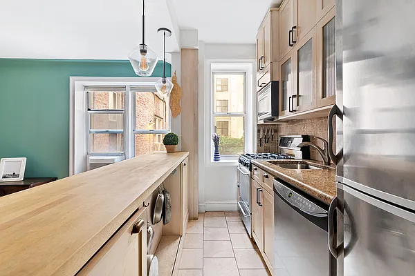 Sold by Corcoran | media 13